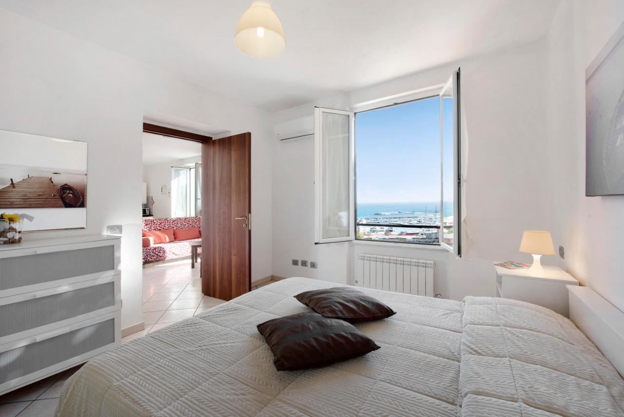 Trilocale in villa vista mare Apt 3 Varazze Esterno foto